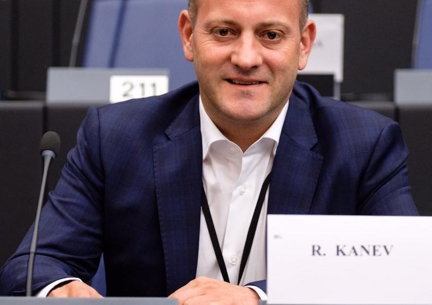 Евродепутатът Радан Кънев