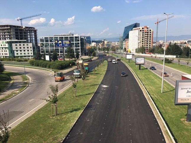 Възстановява се за движение обновен участък от бул. "България"