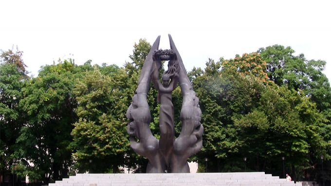Паметникът на Съединението в Пловдив