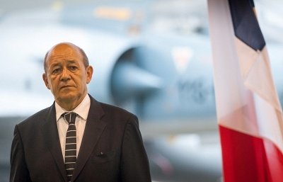 Министърът на външните работи на Франция Жан-Ив льо Дриан