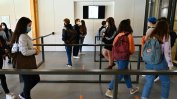 Франция затвори 22 училища заради заразени с коронавируса