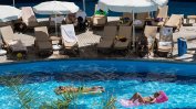 Турските морски курорти се пълнят, Гърция отчита спад