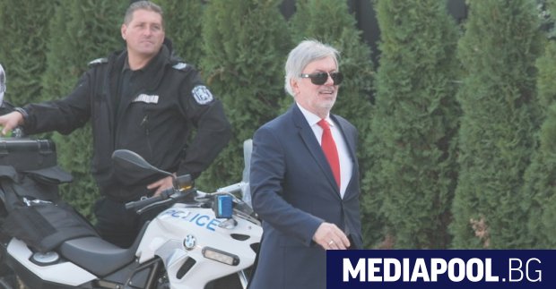 Бившият шеф на Българския футболен съюз БФС Валентин Михов е