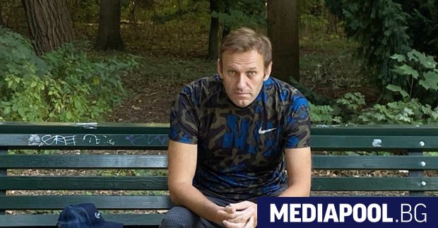 Възстановяването на руския опозиционер Алексей Навални, отровен според три лаборатории