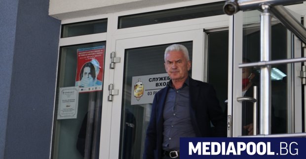 Лидерът на Атака Волен Сидеров отново бе привикан в полицията