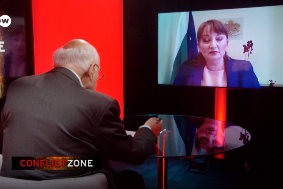 Сачева в "Конфликтна зона": Борисов има специфично говорене