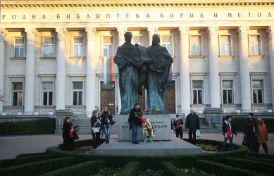 Президентът и премиерът виждат съвременни будители, но в различна светлина