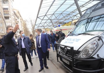 Здравният министър: Хаосът с линейките е заради бойкот на болнични шефове