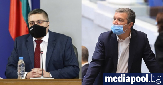 Депутатът от БСП Драгомир Стойнев и зам министърът на регионалната политика