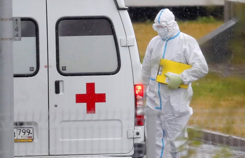 Пандемията в Европа: Испания надмина, а Франция наближава 1 млн. заразени