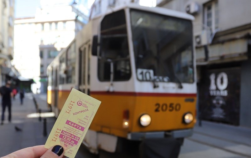 Годишната карта за транспорт в София ще може да се плаща на две вноски