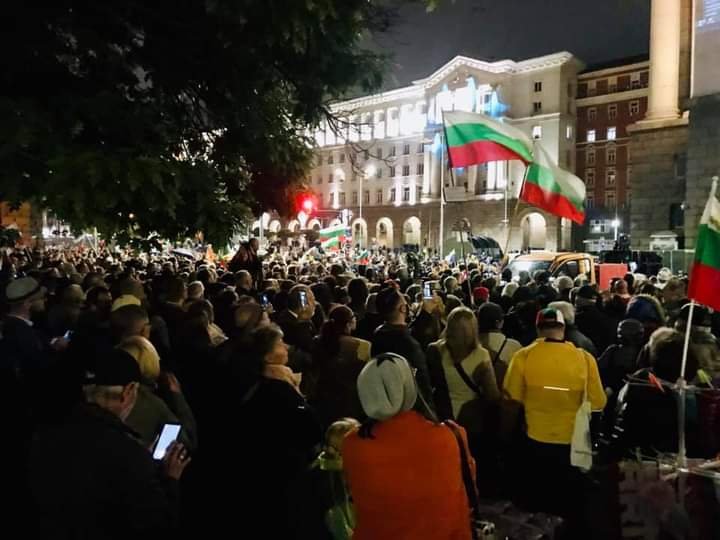 Fifth ‘grand national uprising’ demonstration marks 100-th day of anti-government protests in Bulgaria