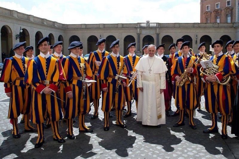 Четирима от швейцарската гвардия във Ватикана са заразени с коронавирус