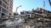 70 годишен мъж бе изровен под развалините в Измир близо 34 часа след труса