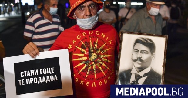 България продължава да пази мълчание около преговорите със Северна Македония