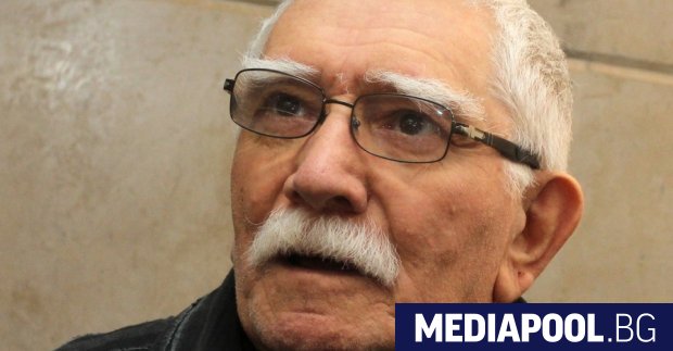 Актьорът режисьор основател на театър и педагог Армен Джигарханян почина