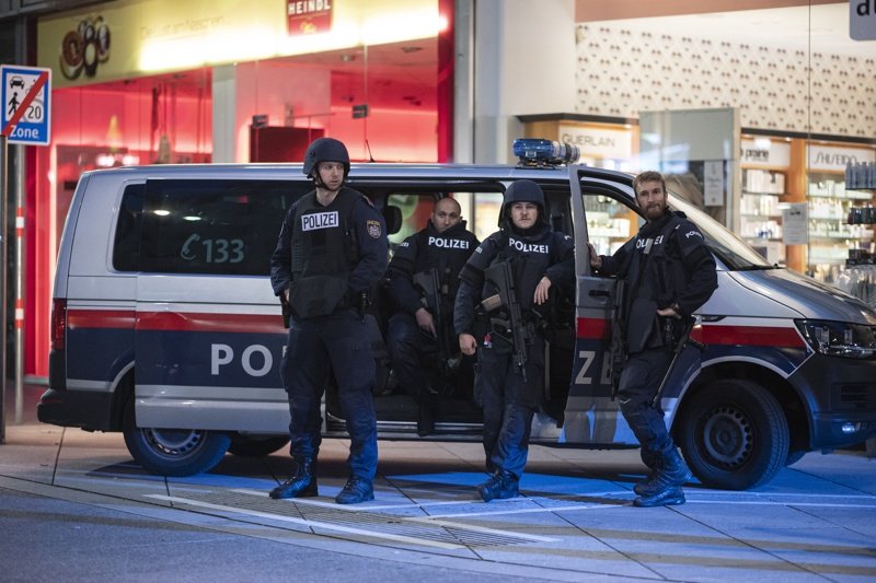 Турция е предупредила миналата година австрийските власти за нападателя от Виена