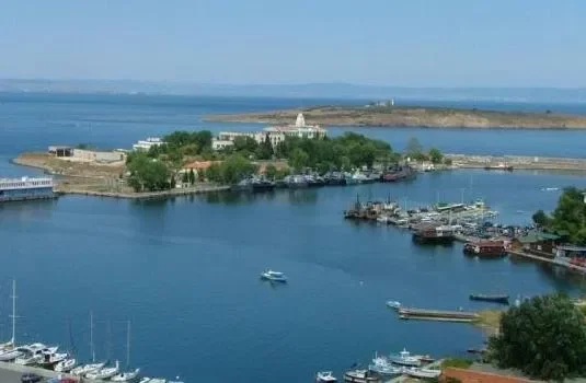 Остров край Созопол ще се развива като световен културен център