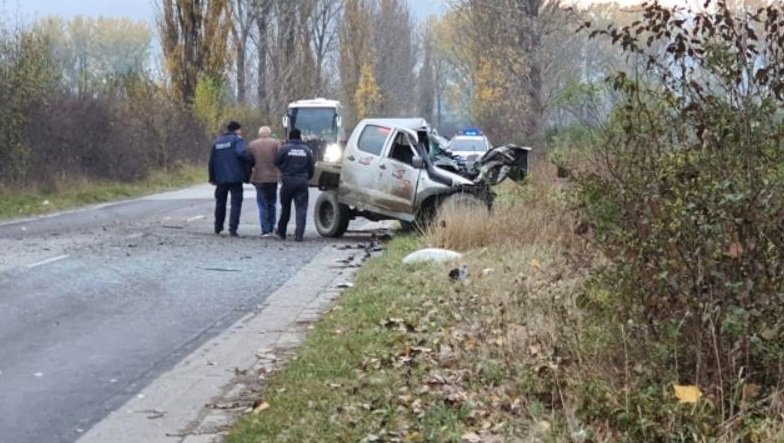 Трима загинаха при тежка катастрофа край Ботевград