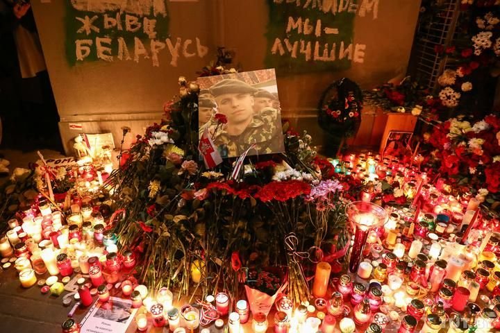 В Минск е починал протестиращ беларуски художник, арестуван от полицията