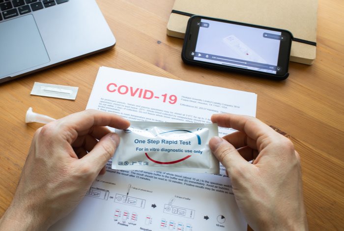 САЩ одобриха бърз тест за коронавирус за използване в домашни условия