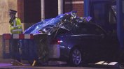 Шофьор заби колата си в полицейско управление в Лондон