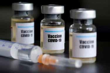 Експерти се опитват да успокоят хората за ваксините срещу Covid-19