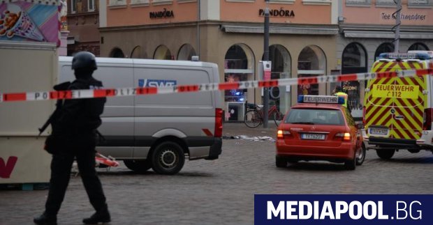 Шофьорът който прегази с колата си минувачи на пешеходна зона