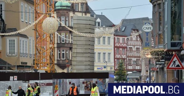 Германската полиция съобщи че загиналите в град Трир след като