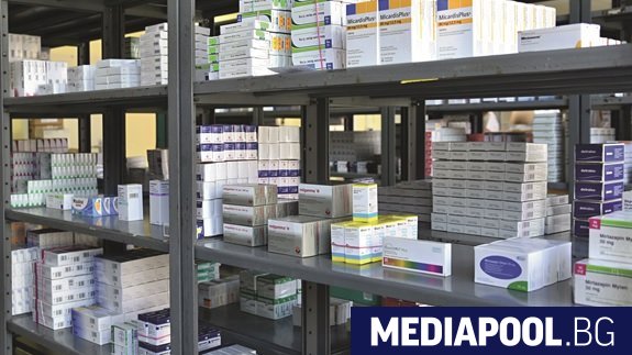 Министърът на здравеопазването проф Костадин Ангелов забрани със своя заповед