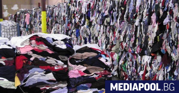 1000 тона стари дрехи в контейнерите за текстил са събрани