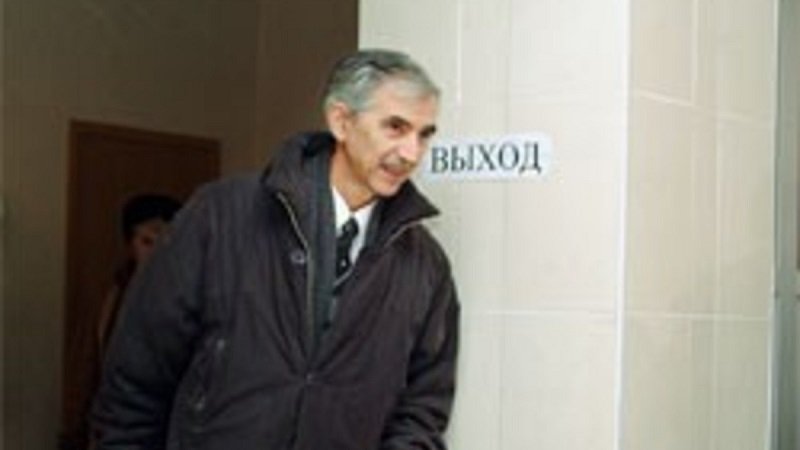 Валентин Данилов при освобождаването от затвора през 2012 година