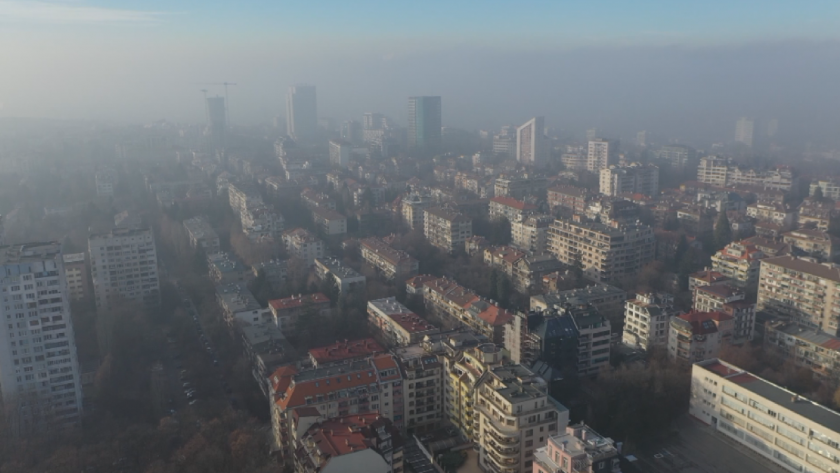 Опасно мръсен въздух в София и днес