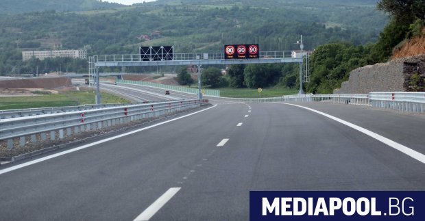 За другата Нова година ще имаме изградена автомагистрала между София