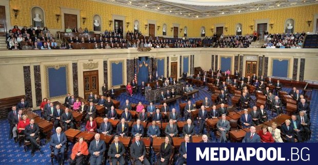 Медиите в САЩ претеглят в петък шансовете Сенатът на американския