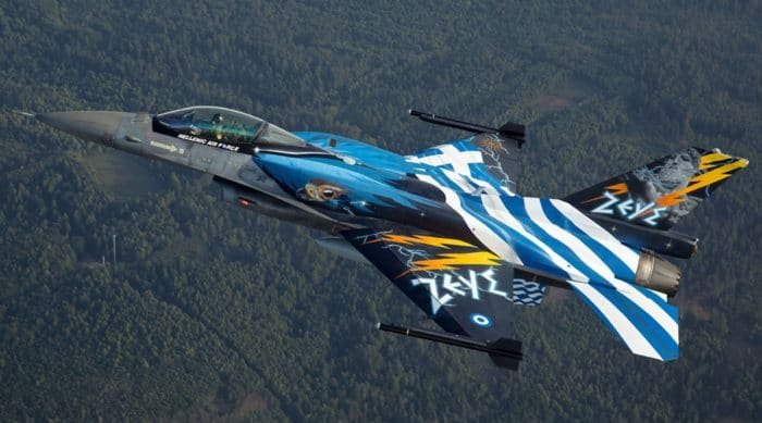 Гърция и Израел подписаха сделка за създаване на военновъздушно училище