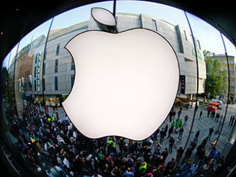 Аpple за пръв път надхвърли 100 милиарда долара приходи за тримесечие