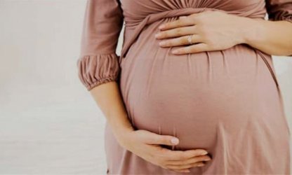 Експерти: Прекаралите Covid-19 жени да избягват забременяване за 3 месеца