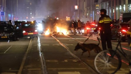 Поредна нощ на протести и насилие заради полицейския час в Нидерландия