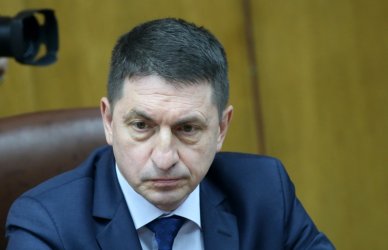 Скандалът с джиповете: Вътрешният министър на Борисов го обяви за напълно невинен