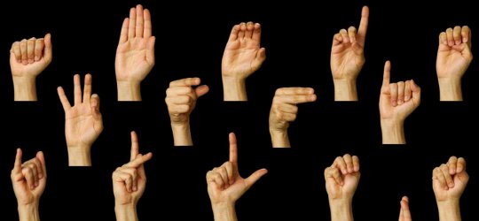 Парламентът прие закон за жестовия език