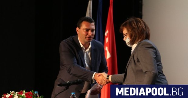 Лидерът на БСП Корнелия Нинова и председателят на столичната структура