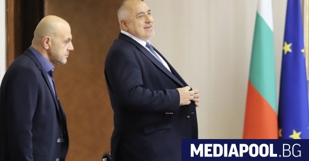 Редно е премиерът Бойко Борисов да води листа на ГЕРБ