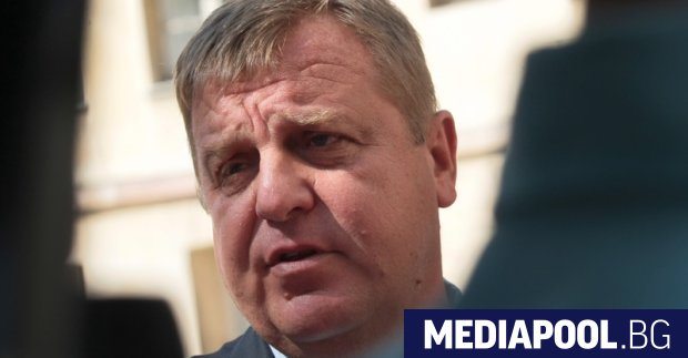Вицепремиерът и лидер на ВМРО Красимир Каракачанов остро критикува правителството