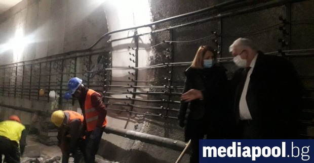 Няколко са причините за деформация на най екстремния участък от метрото