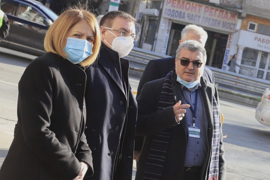 Здравният министър и Фандъкова пак ще засилват контрола над мерките