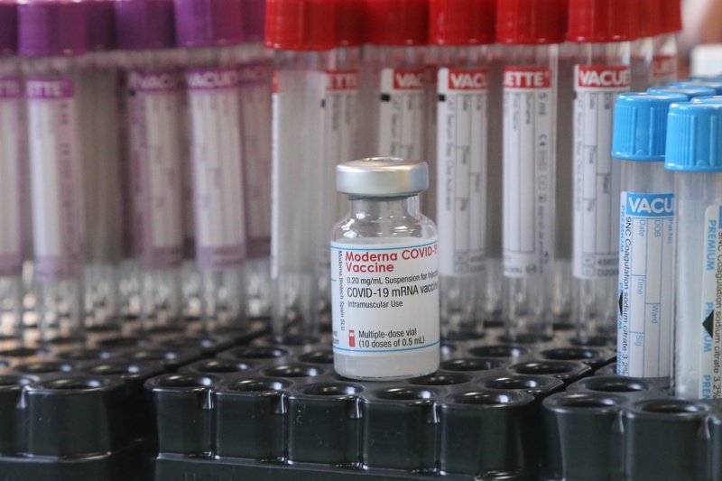 3600 дози от ваксината на Moderna пристигнаха у нас