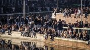 Италия смекчава наложените заради коронавируса ограничения