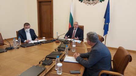 Властта очаква ръст за заразата идните седмици. Но всичко е под контрол