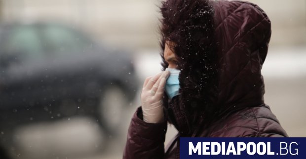 Леко понижение в броя на новозаразените с коронавирус отчита статистиката